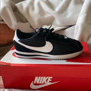 Nike Cortez Nylon size 8